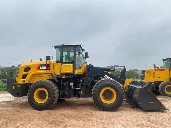 MÁY XÚC LẬT SHANTUI L55-B5
